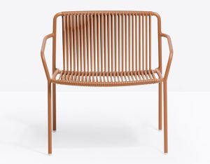 outdoor lounge chair