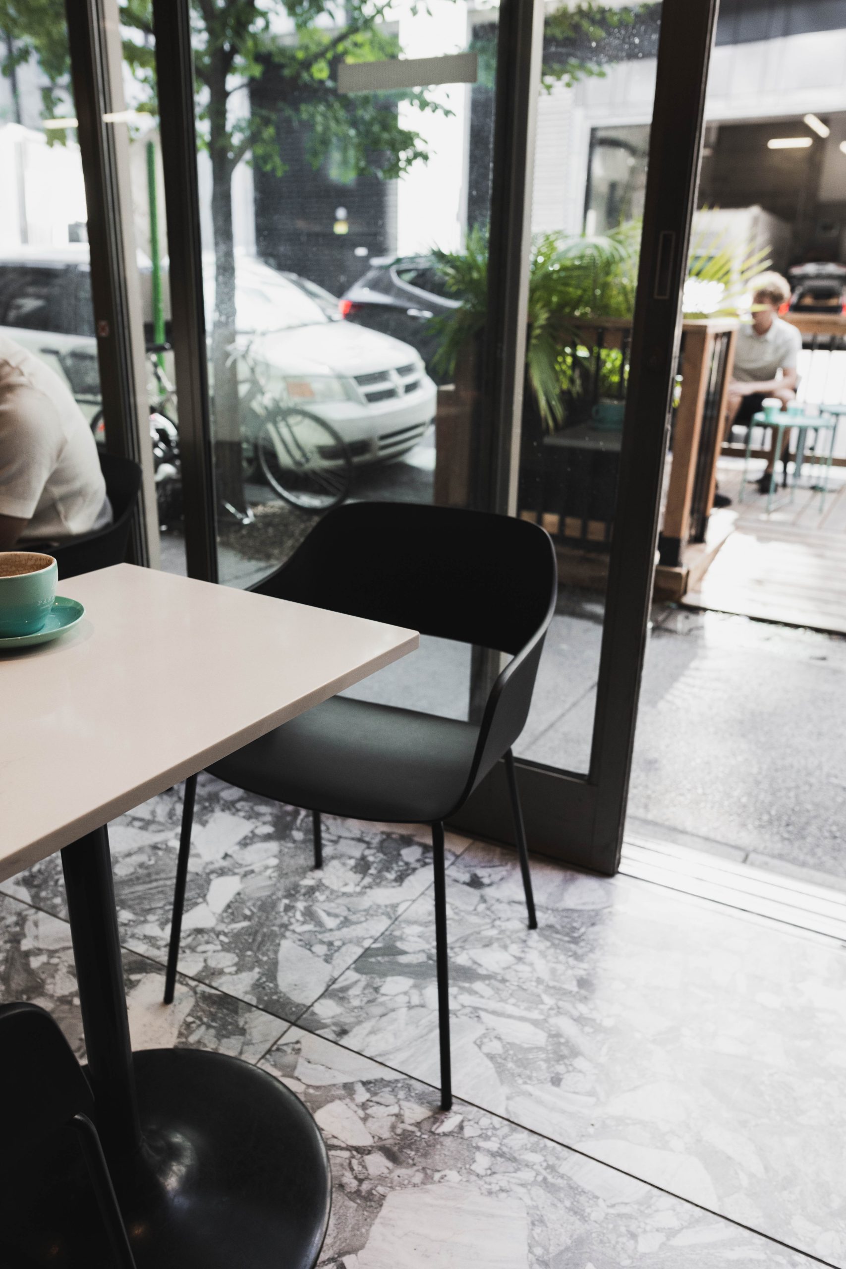 49th Parallel Café